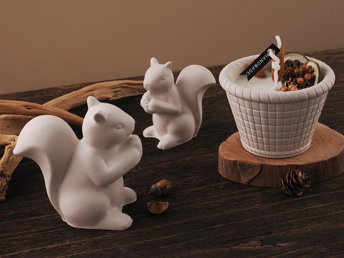 DIY Concrete Bamboo Basket Candle Jar 3D Cute Squirrel Silicone Mold Creative Round Woven Basket Storage Cup Resin Mold Home Dec