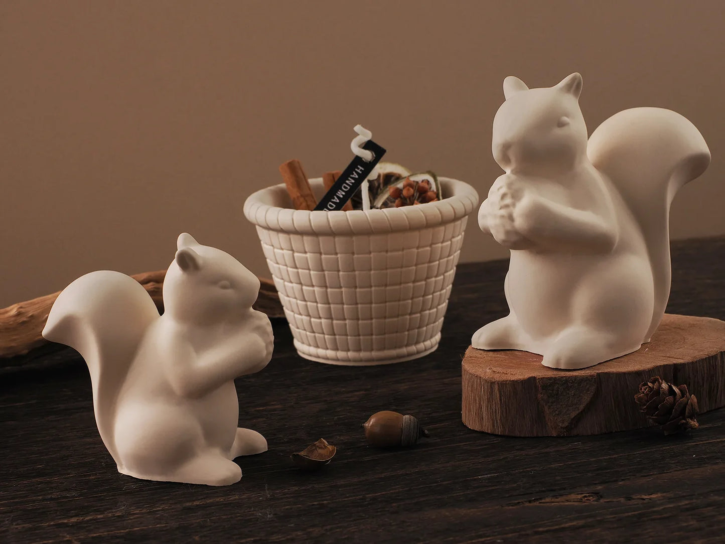 DIY Concrete Bamboo Basket Candle Jar 3D Cute Squirrel Silicone Mold Creative Round Woven Basket Storage Cup Resin Mold Home Dec